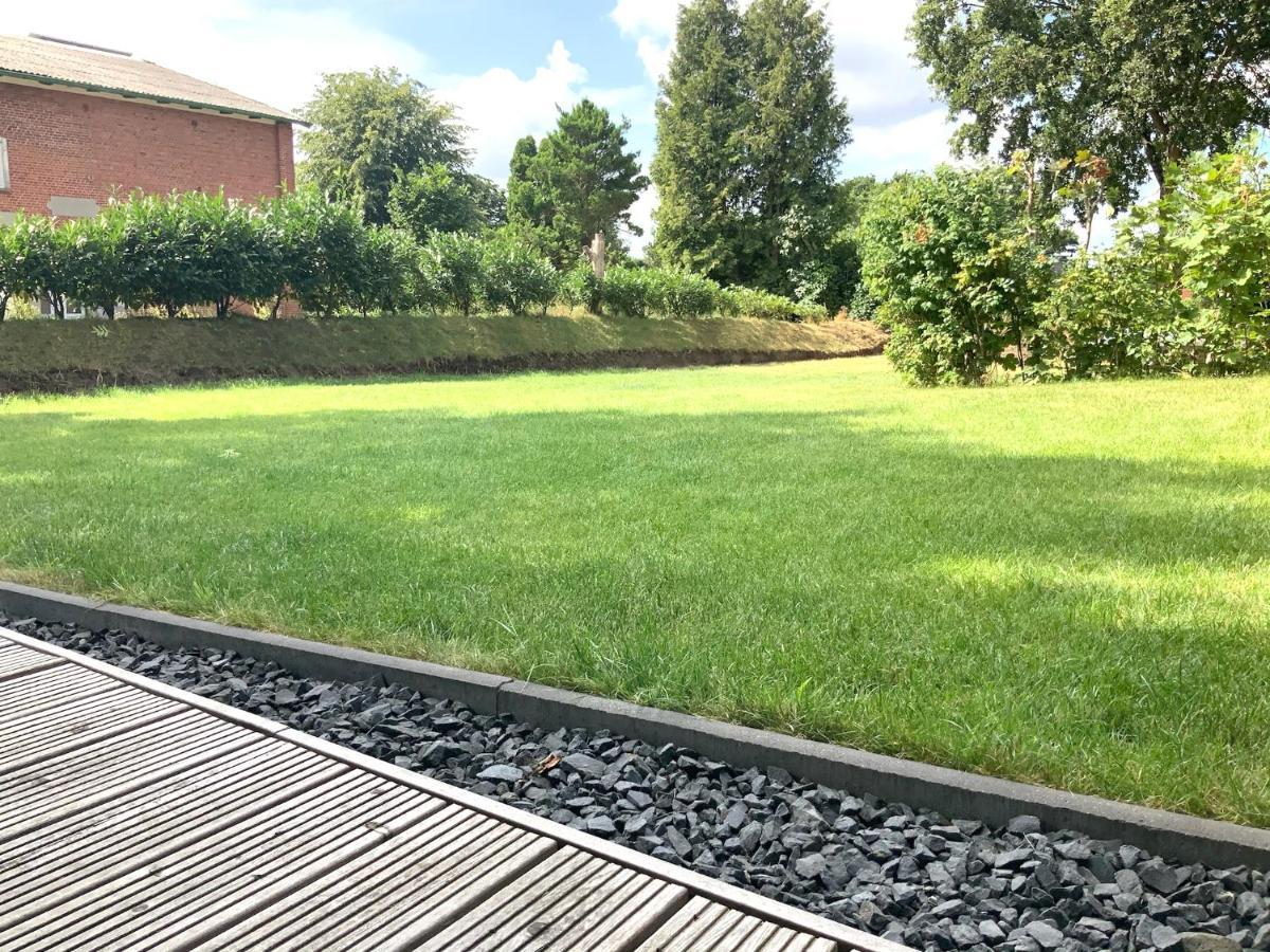 Schwedenhaus Mit Holzofen & Aussenkamin Auf 1400M2 Βίλα Tensbuttel-Rost Εξωτερικό φωτογραφία