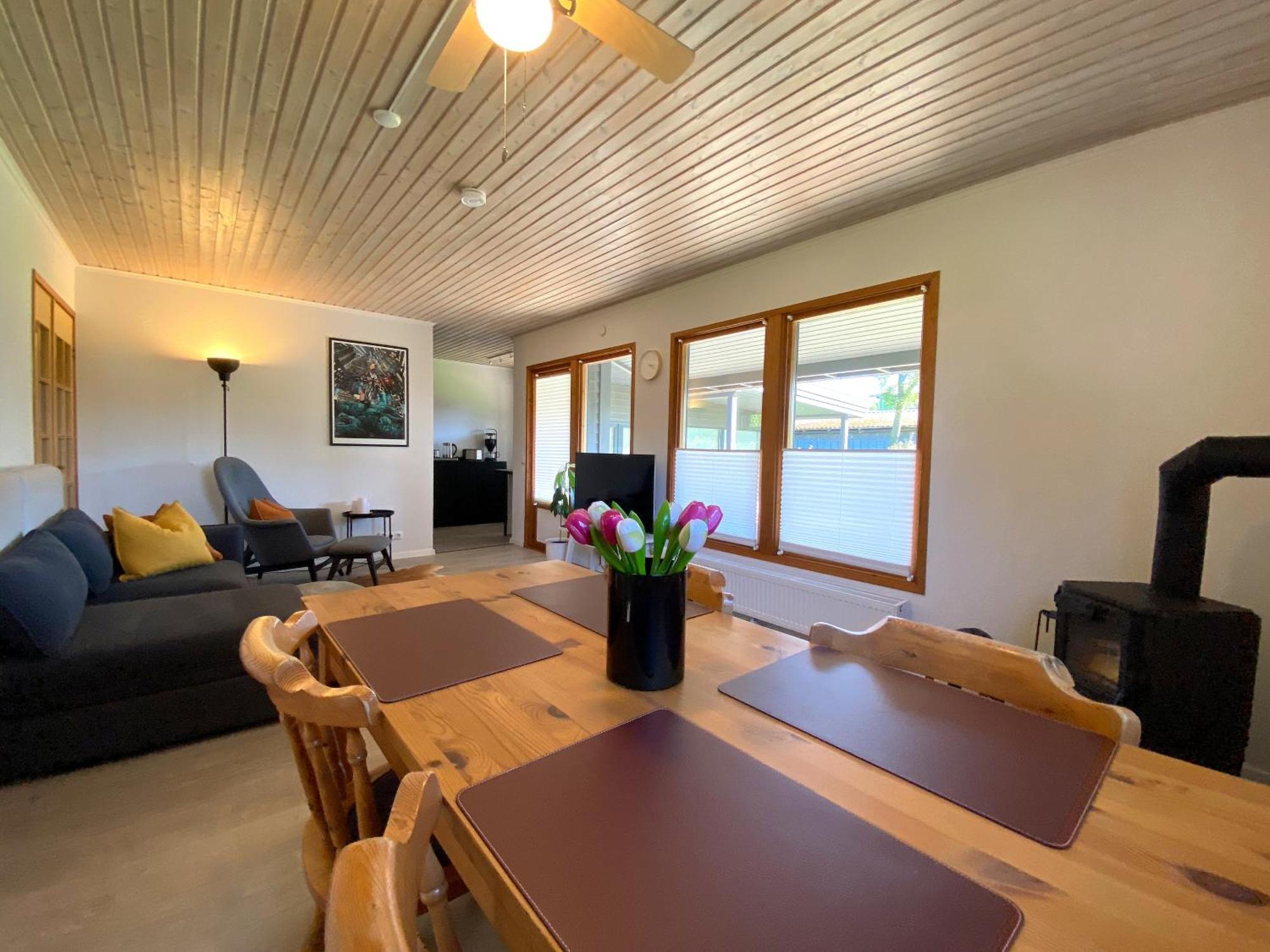 Schwedenhaus Mit Holzofen & Aussenkamin Auf 1400M2 Βίλα Tensbuttel-Rost Εξωτερικό φωτογραφία